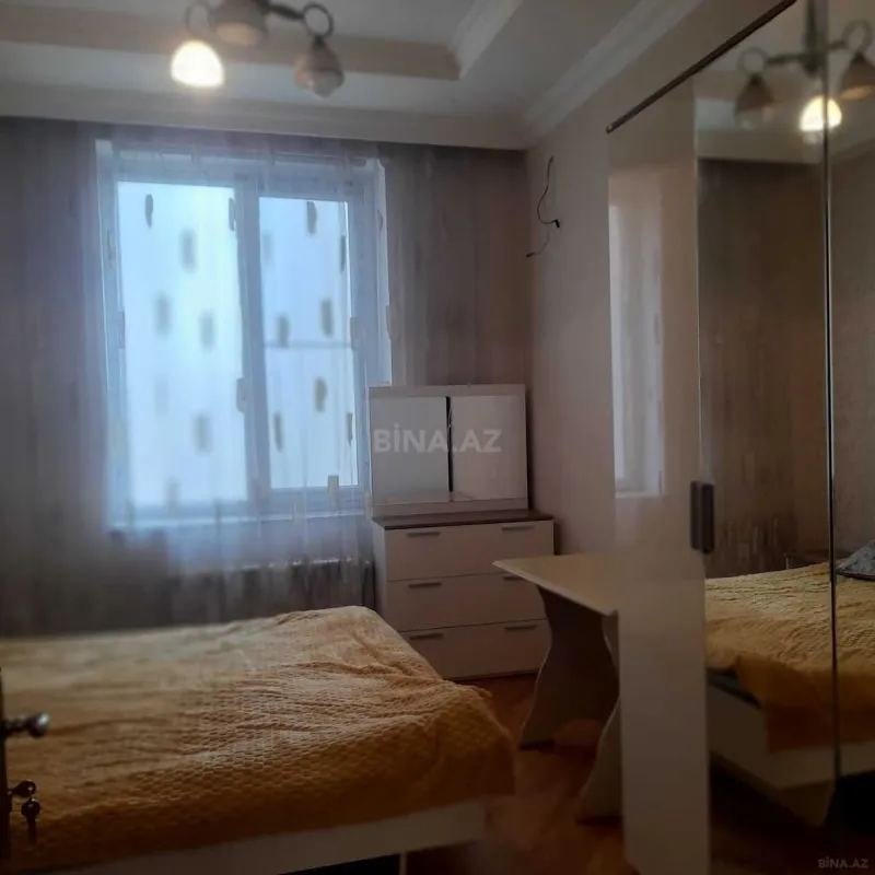 Satılır 3 otaqlı mənzil 105 m²