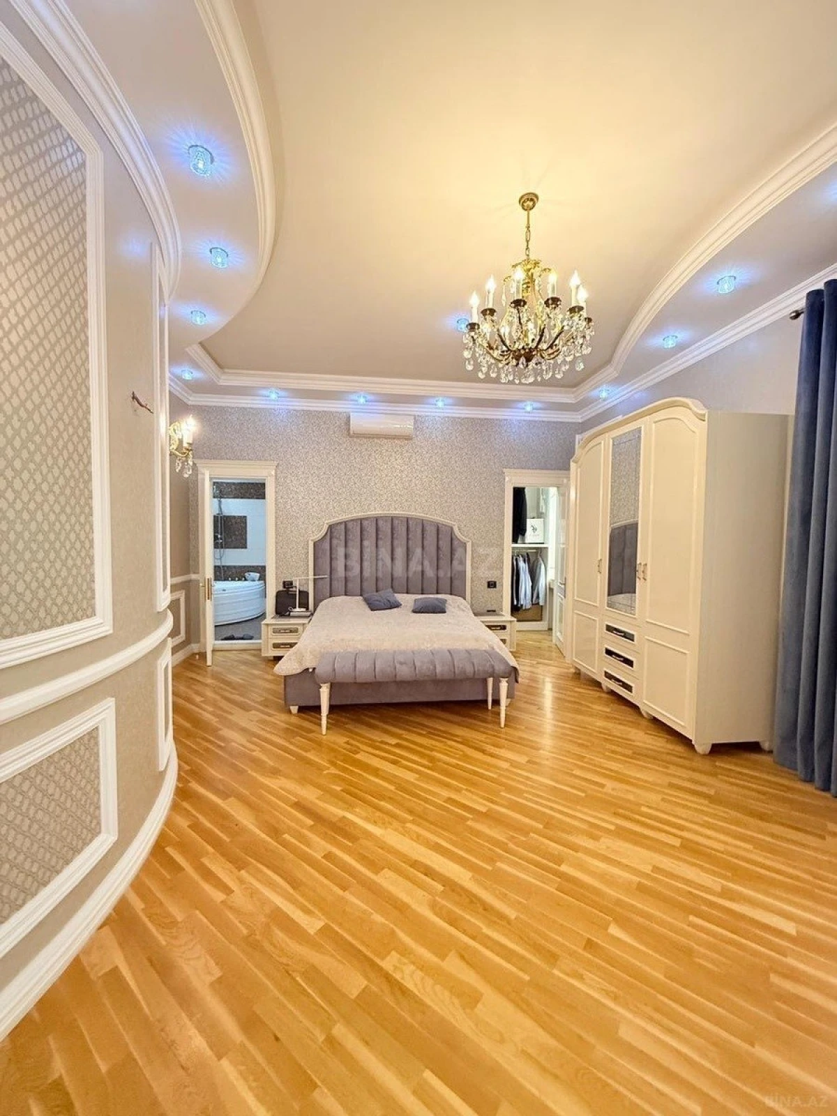 Satılır 5 otaqlı həyət evi 420 m²