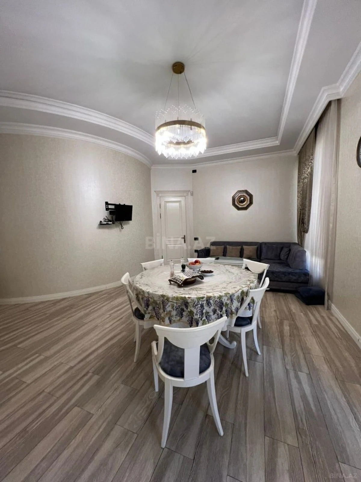 Satılır 5 otaqlı həyət evi 420 m²