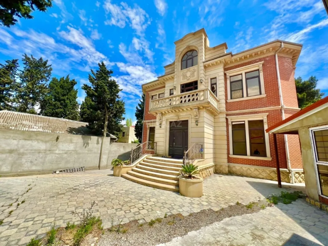 Satılır 5 otaqlı həyət evi 420 m²