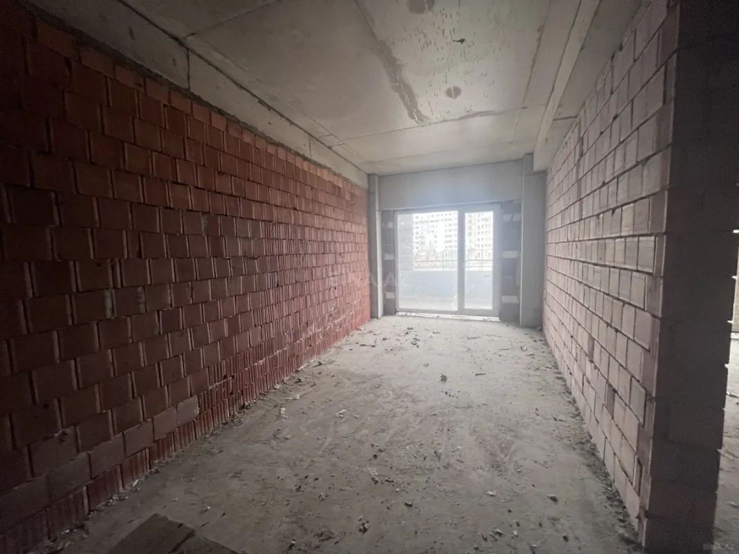 Satılır 2 otaqlı mənzil 68 m²