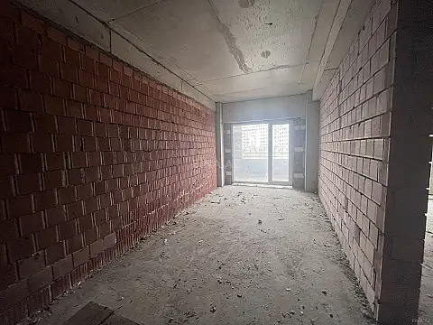 Satılır 2 otaqlı mənzil 68 m²