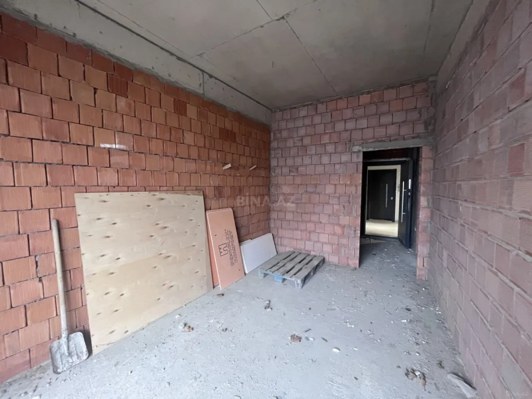 Satılır 2 otaqlı mənzil 68 m²