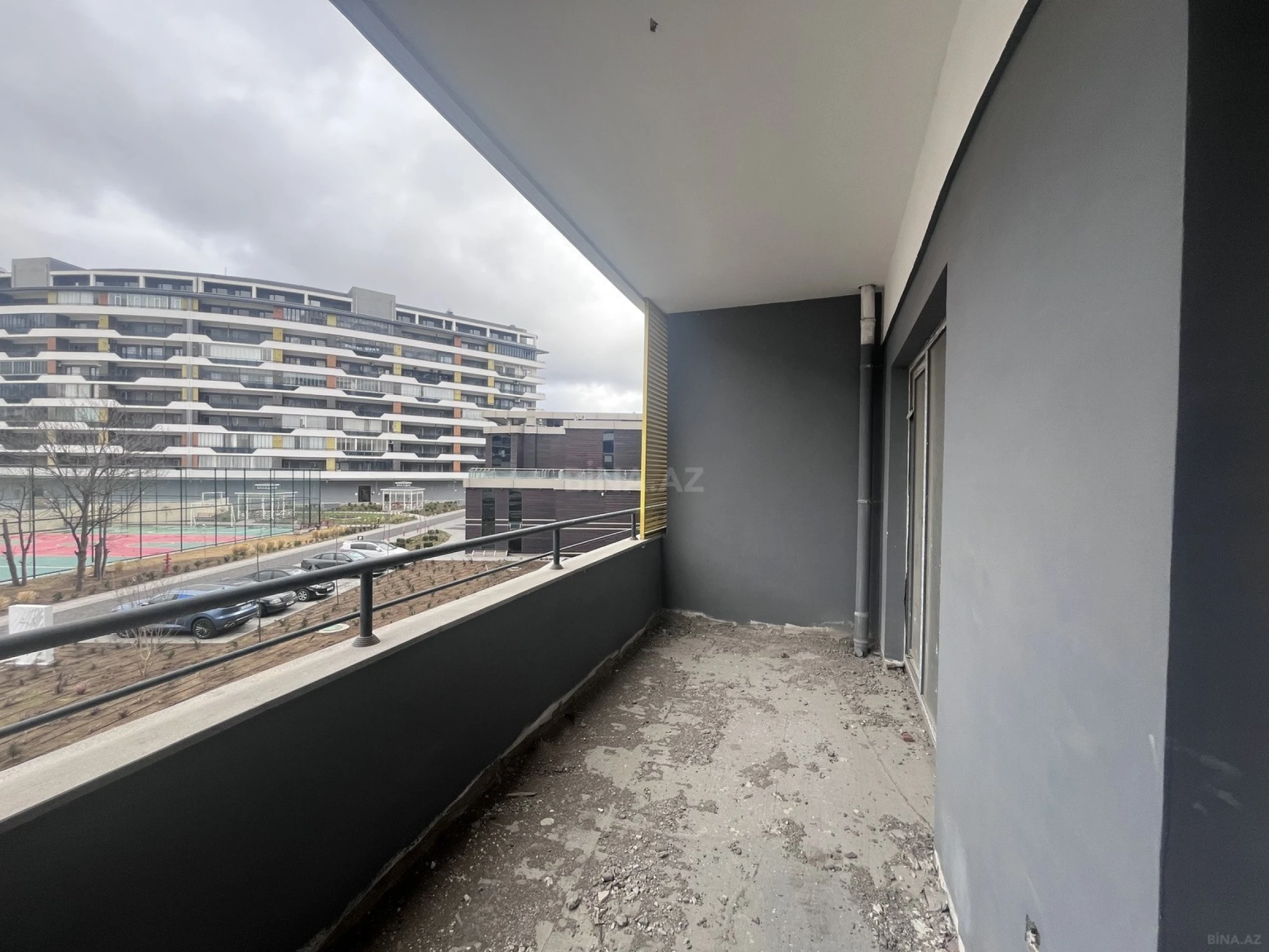 Satılır 2 otaqlı mənzil 68 m²