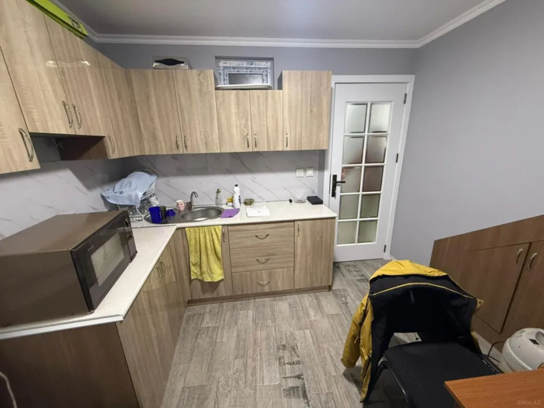 Kirayə verilir obyekt 140 m²