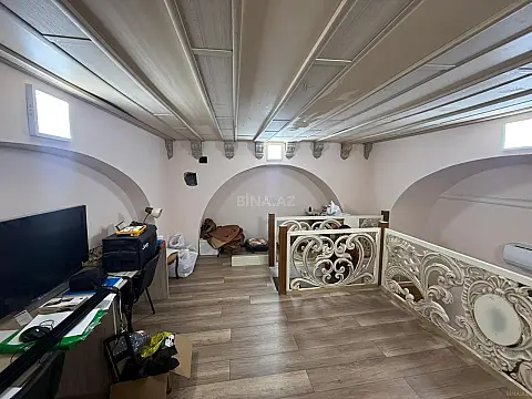 Kirayə verilir obyekt 140 m²