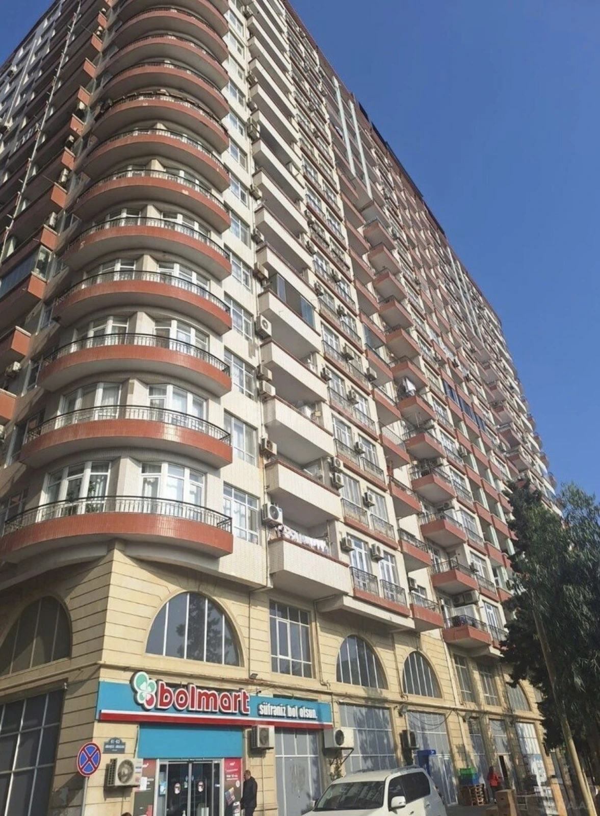 Satılır 3 otaqlı mənzil 86 m²