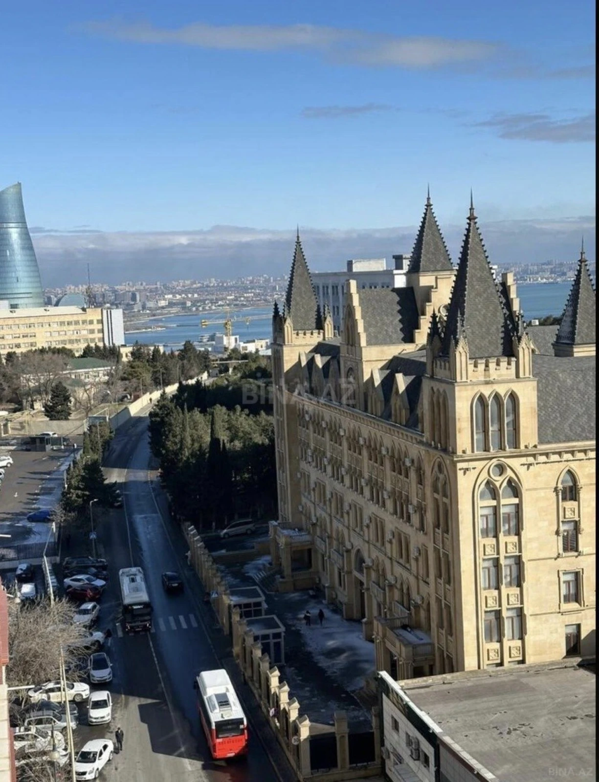 Satılır 3 otaqlı mənzil 86 m²