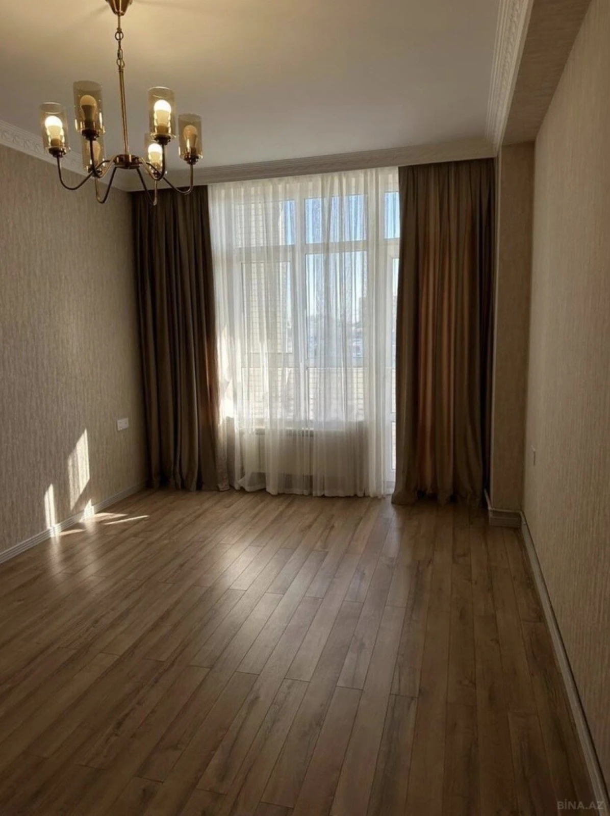 Satılır 3 otaqlı mənzil 86 m²