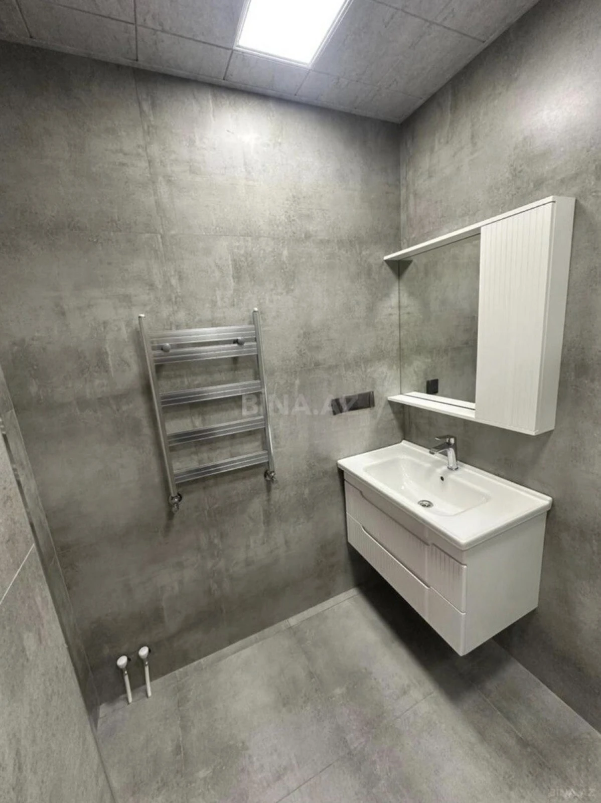 Satılır 3 otaqlı mənzil 86 m²