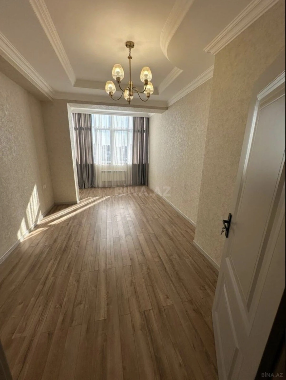 Satılır 3 otaqlı mənzil 86 m²