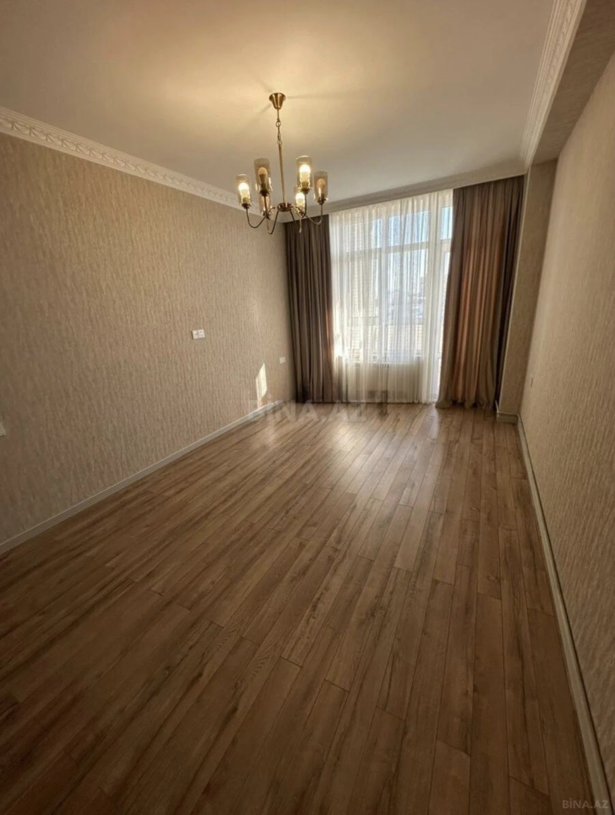 Satılır 3 otaqlı mənzil 86 m²