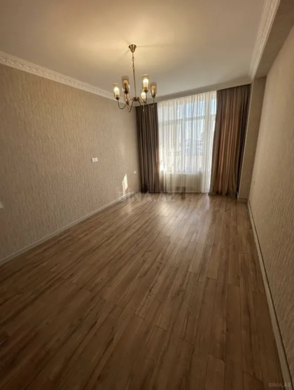 Satılır 3 otaqlı mənzil 86 m²