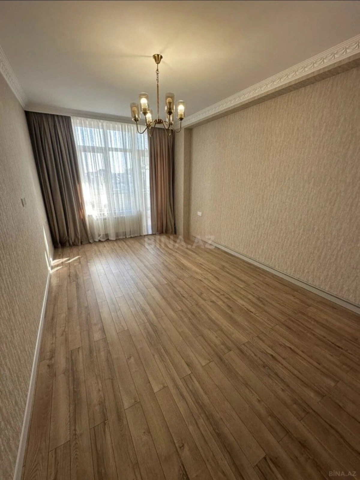 Satılır 3 otaqlı mənzil 86 m²