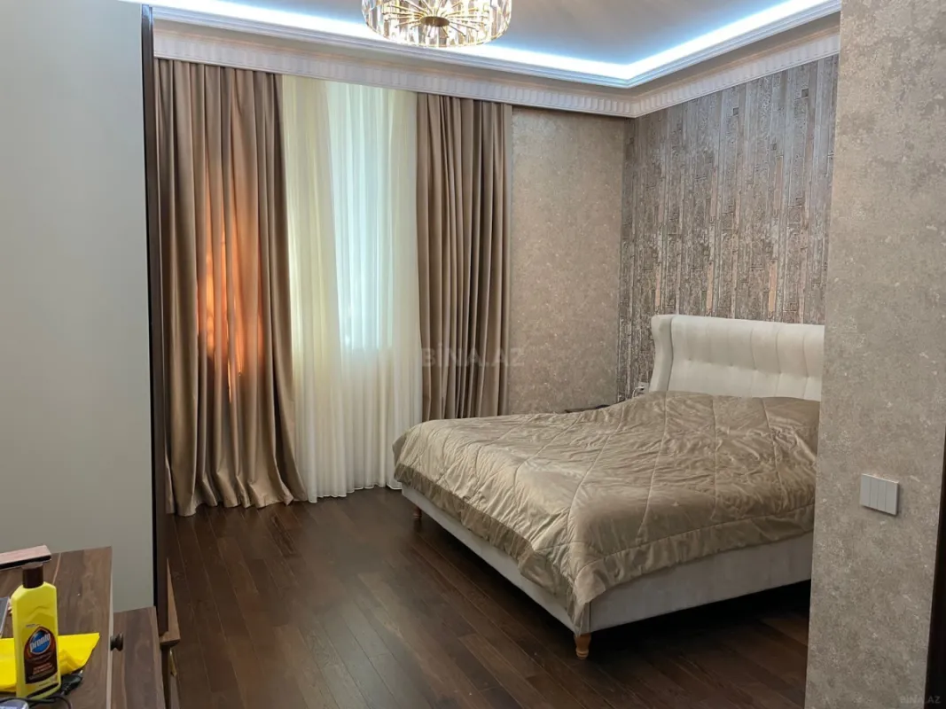 Kirayə verilir 6 otaqlı həyət evi 550 m²