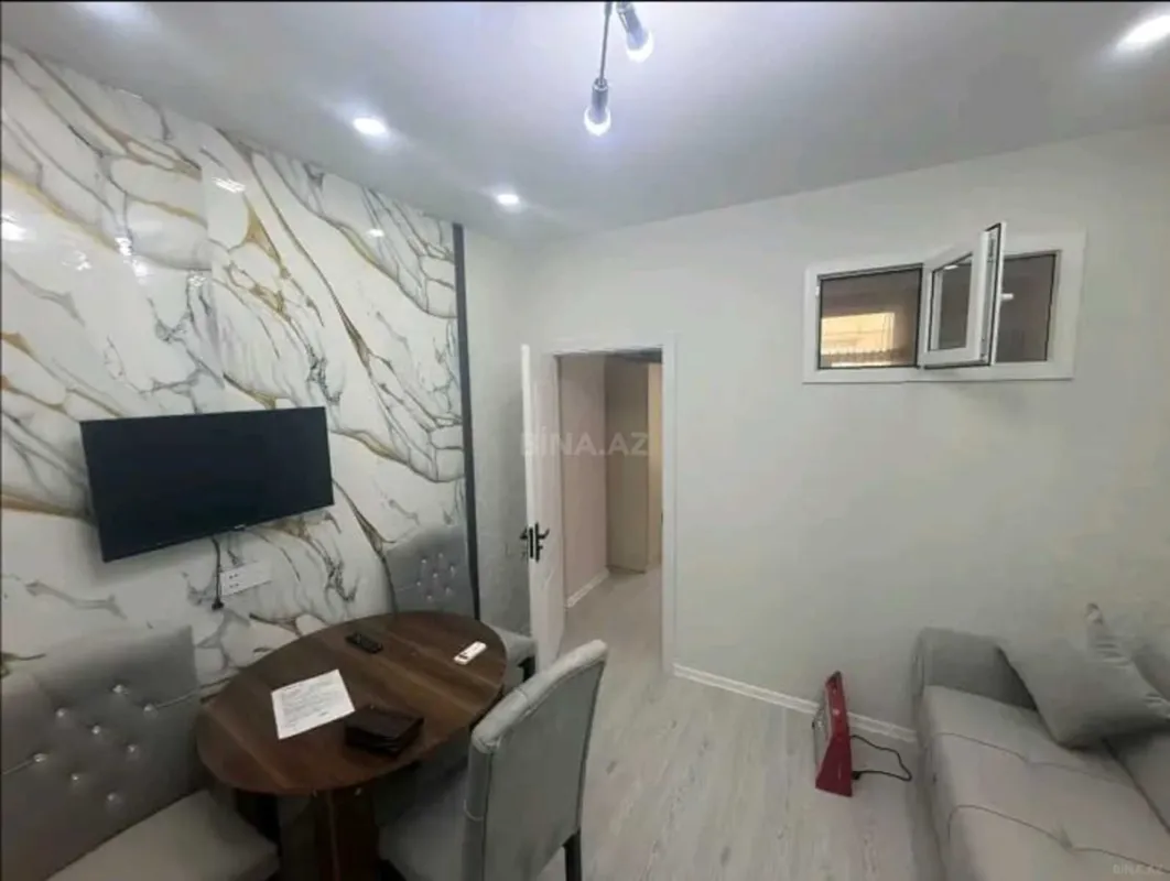 Kirayə verilir 2 otaqlı mənzil 70 m²