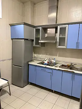 Kirayə verilir obyekt 650 m²