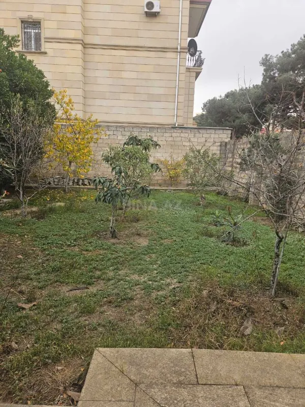 Kirayə verilir 4 otaqlı həyət evi 140 m²