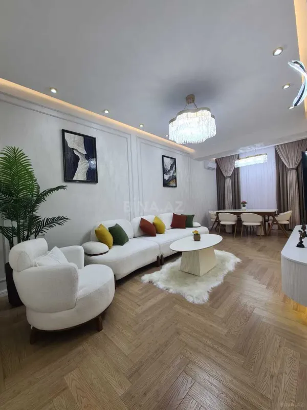 Satılır 3 otaqlı mənzil 98 m²