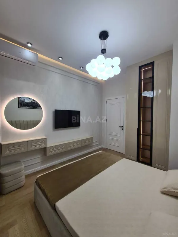 Satılır 3 otaqlı mənzil 98 m²