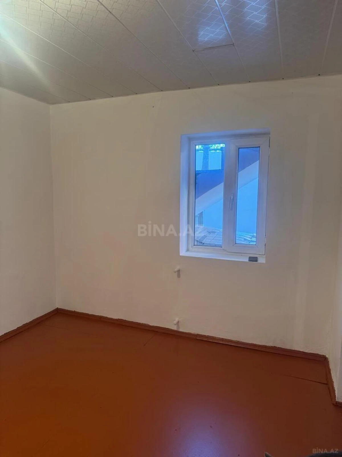 Satılır 5 otaqlı həyət evi 140 m²