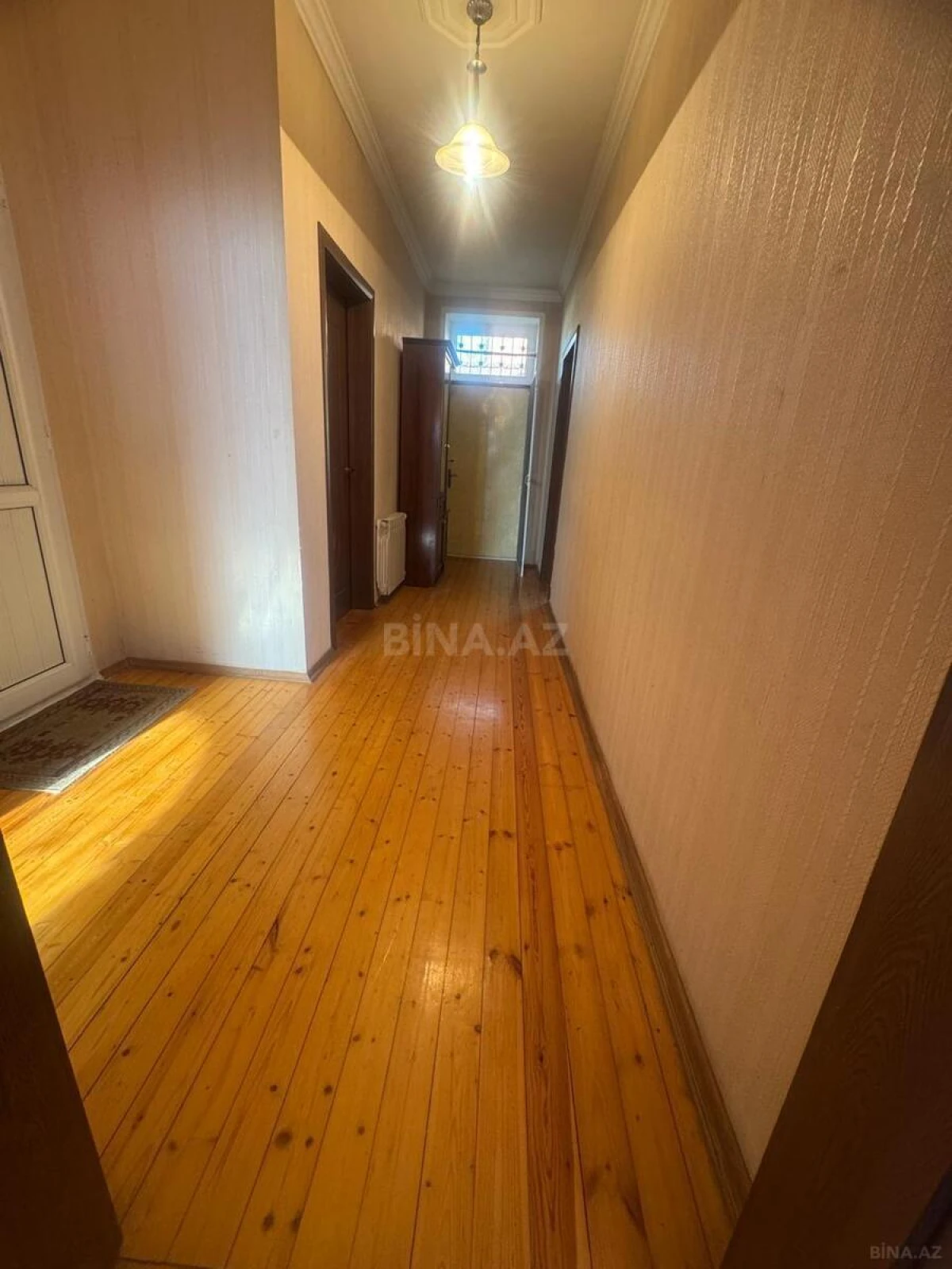 Satılır 5 otaqlı həyət evi 140 m²