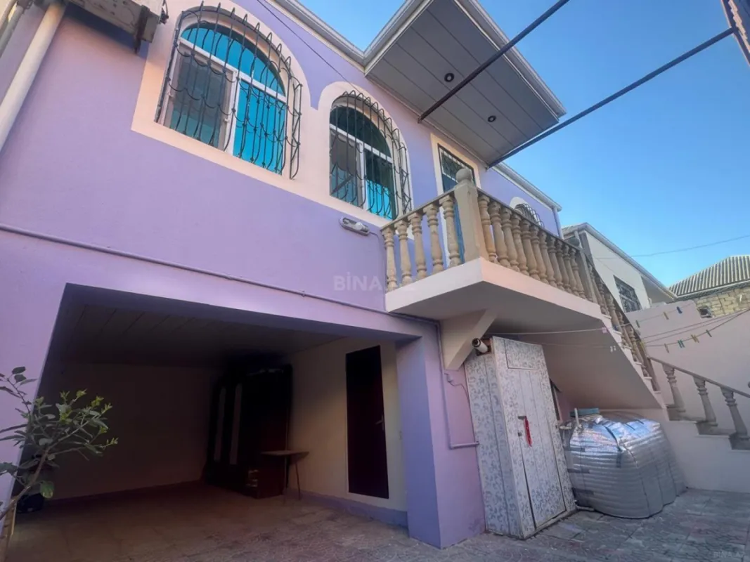 Satılır 5 otaqlı həyət evi 140 m²