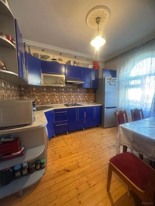 Satılır 5 otaqlı həyət evi 140 m²