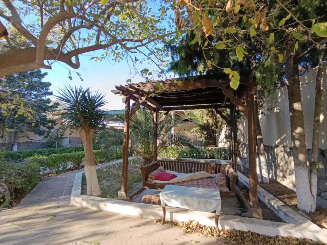 Kirayə verilir 4 otaqlı həyət evi 392 m²