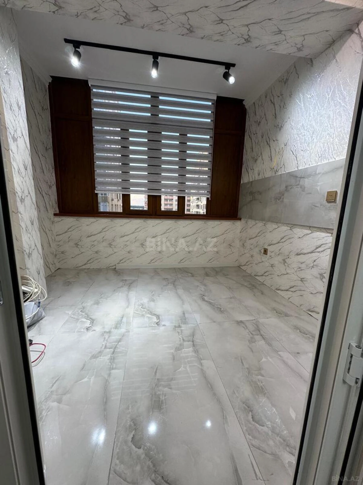 Satılır 3 otaqlı mənzil 96 m²