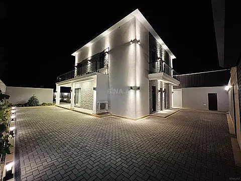 Satılır 5 otaqlı həyət evi 200 m²