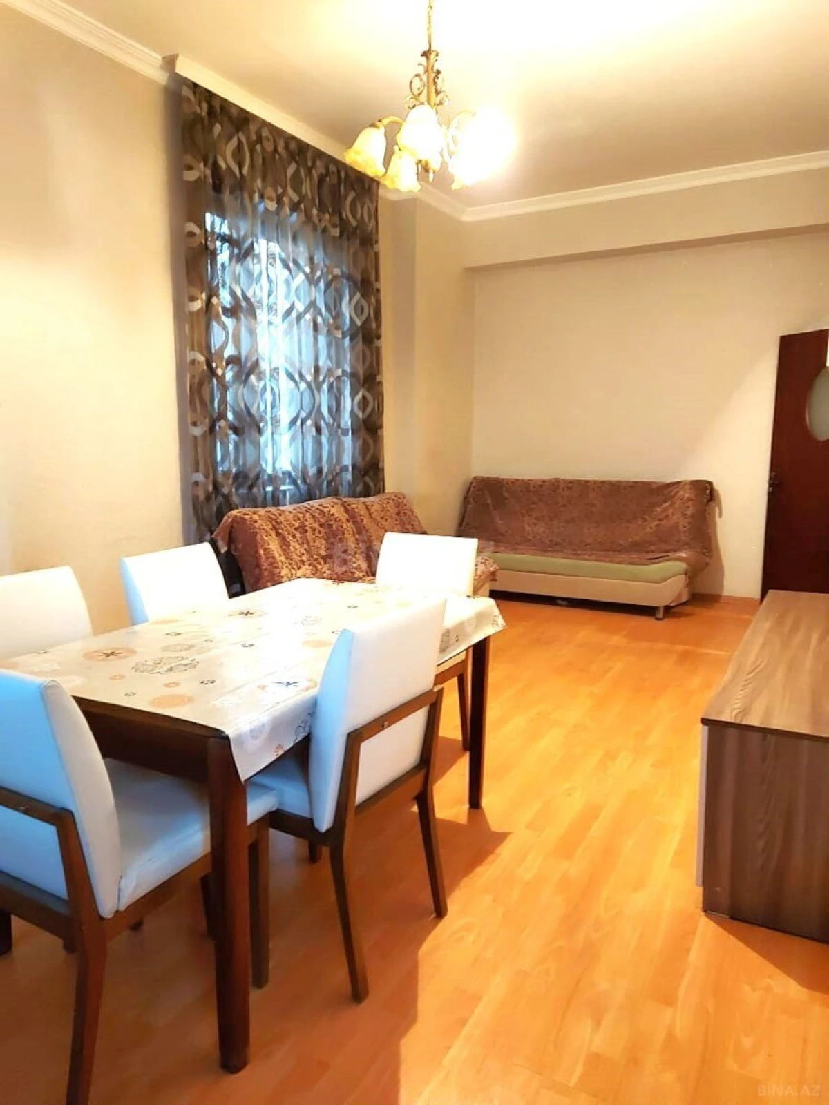 Kirayə verilir 3 otaqlı mənzil 110 m²