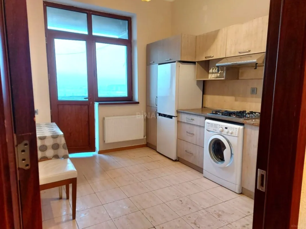 Kirayə verilir 3 otaqlı mənzil 110 m²