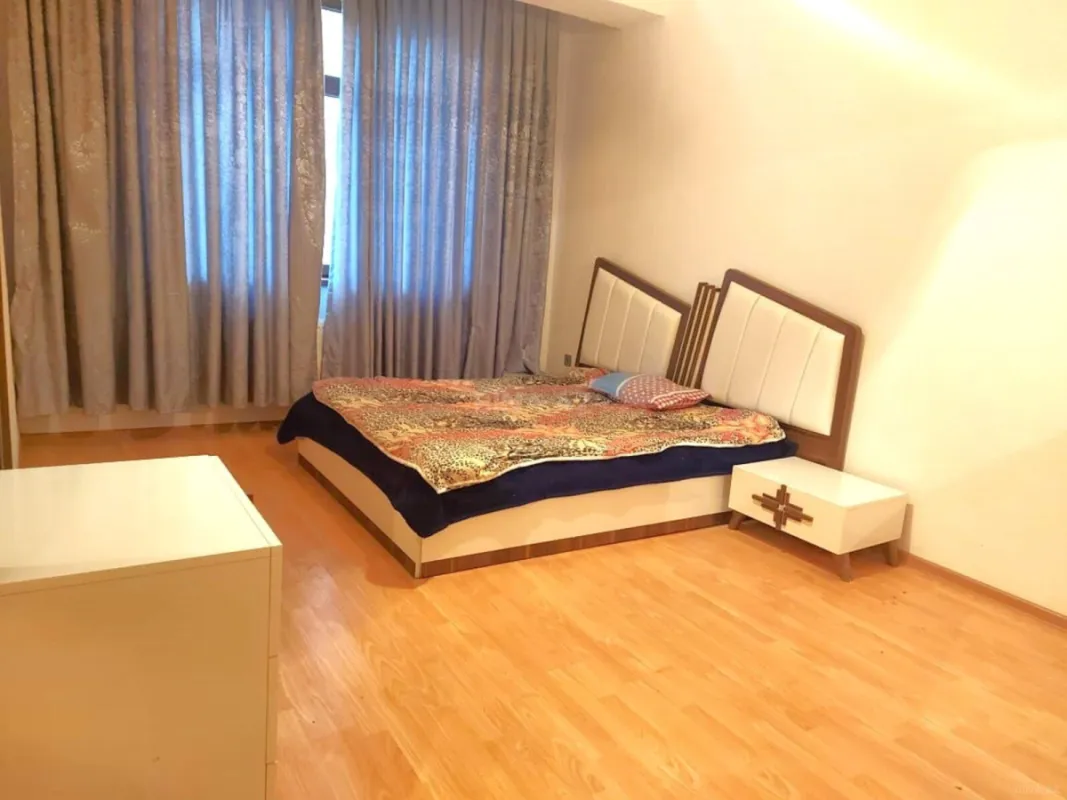Kirayə verilir 3 otaqlı mənzil 110 m²