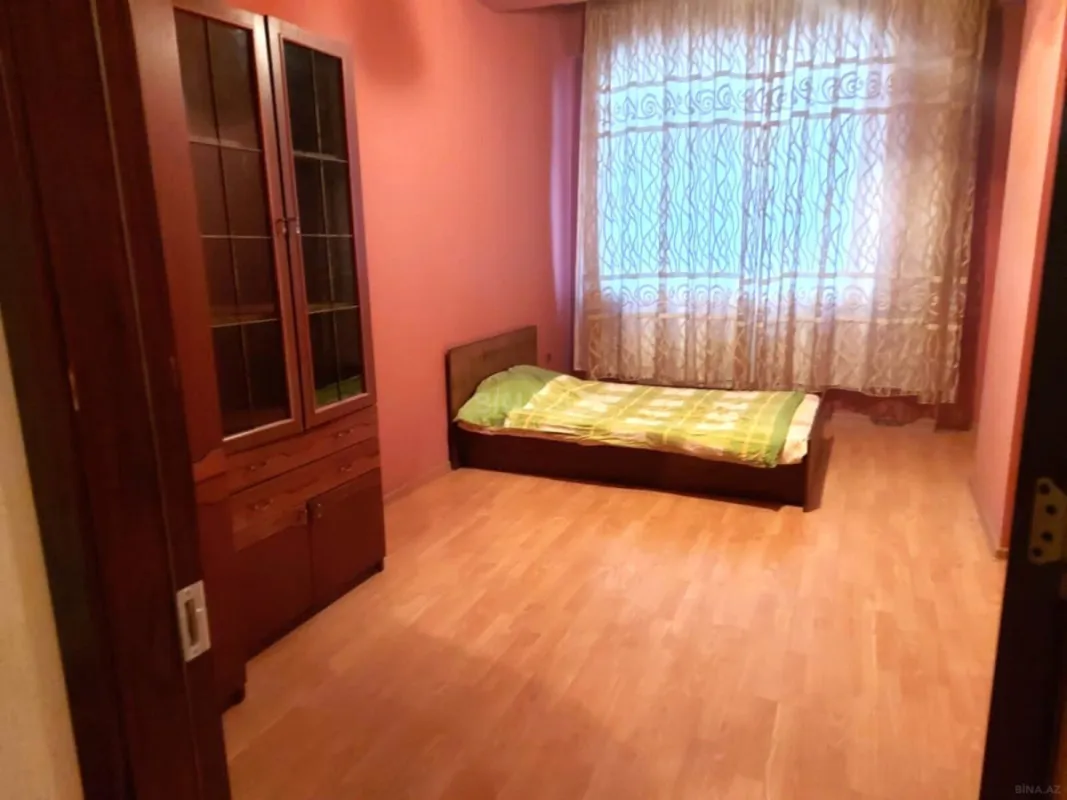 Kirayə verilir 3 otaqlı mənzil 110 m²