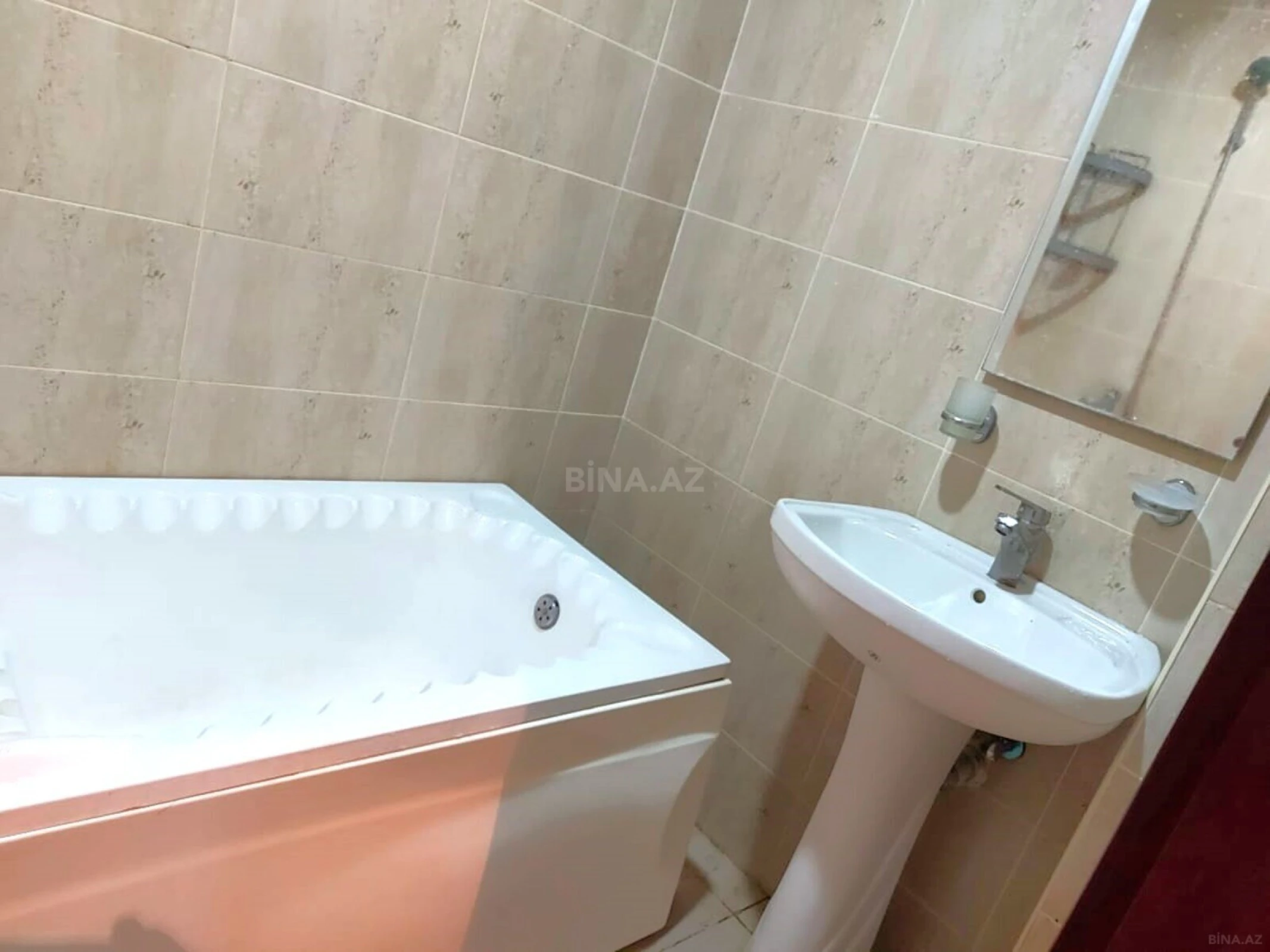 Kirayə verilir 3 otaqlı mənzil 110 m²