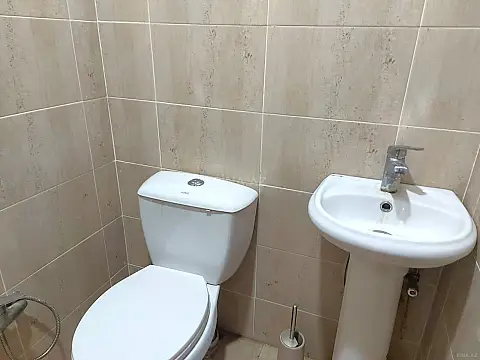 Kirayə verilir 3 otaqlı mənzil 110 m²