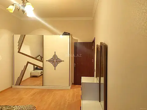 Kirayə verilir 3 otaqlı mənzil 110 m²