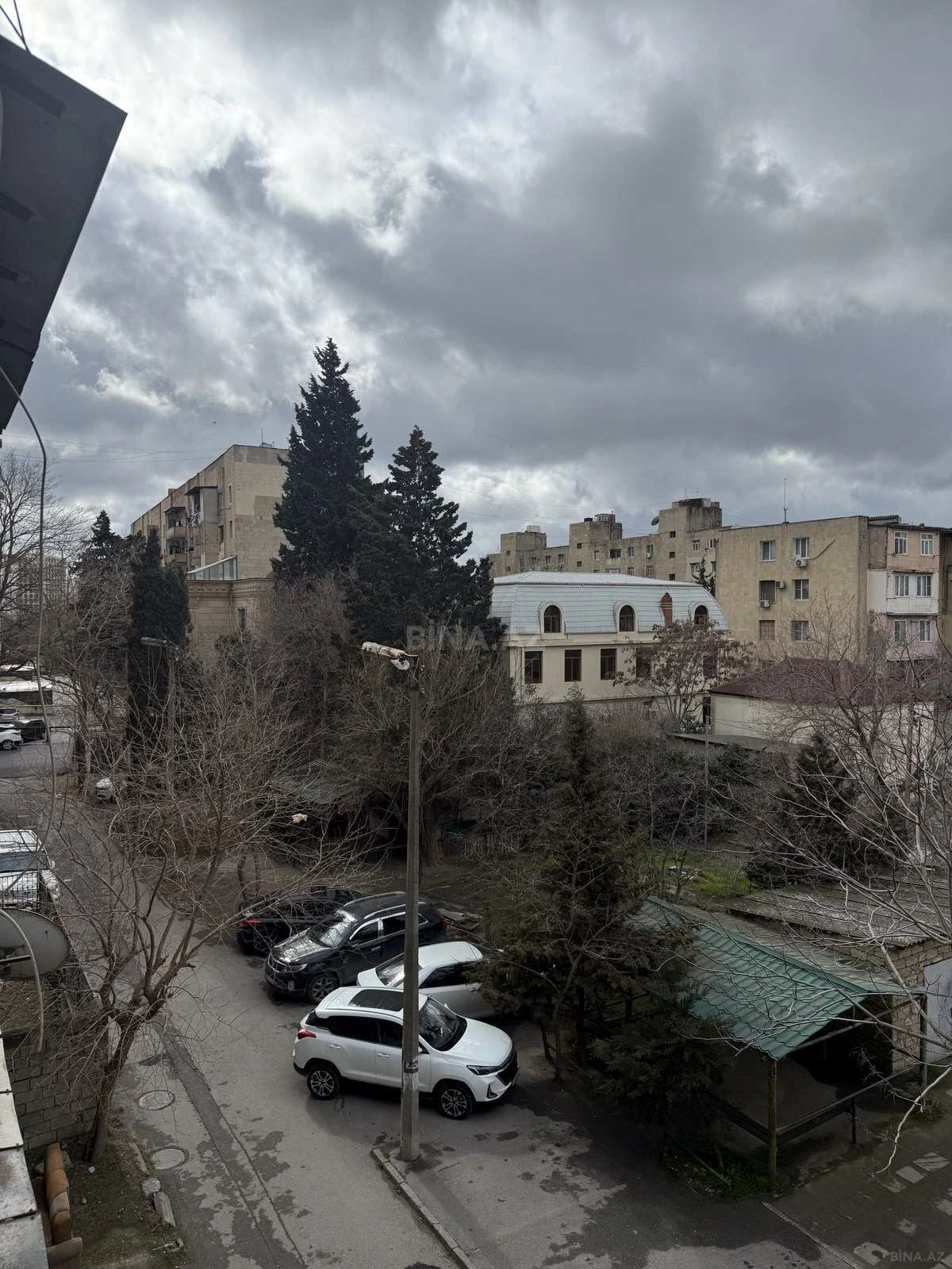 Satılır 2 otaqlı mənzil 70 m²