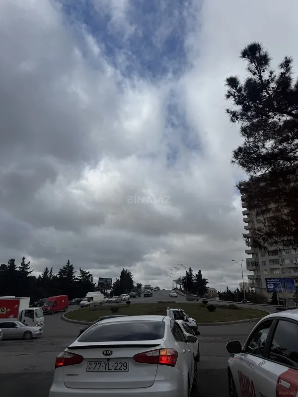 Satılır 2 otaqlı mənzil 70 m²