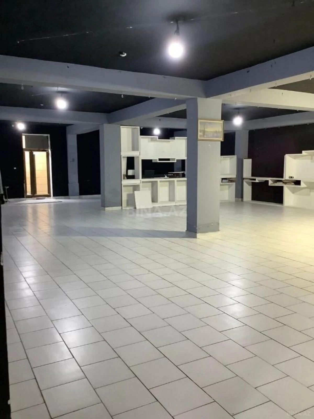 Kirayə verilir obyekt 1800 m²