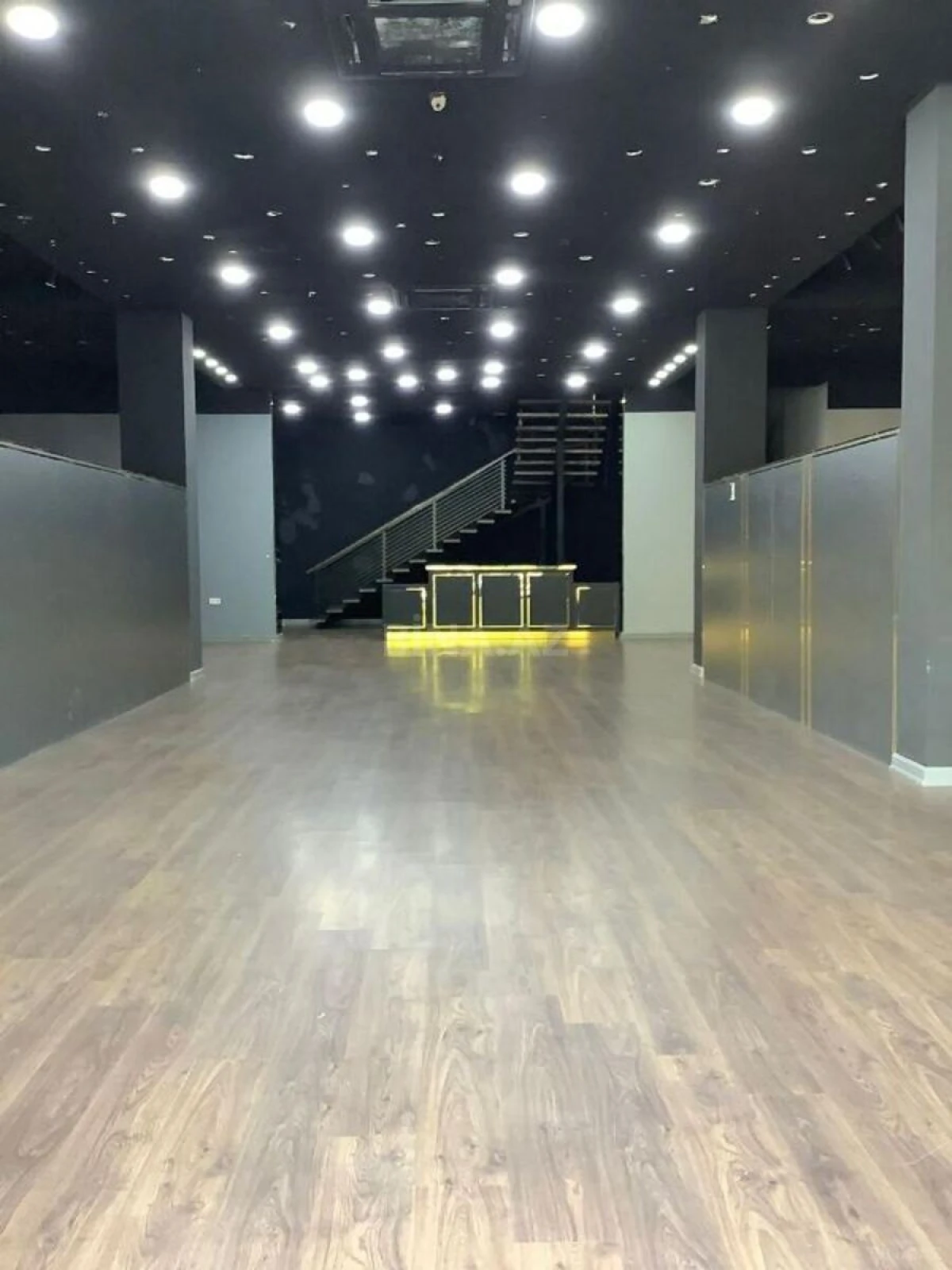 Kirayə verilir obyekt 1800 m²