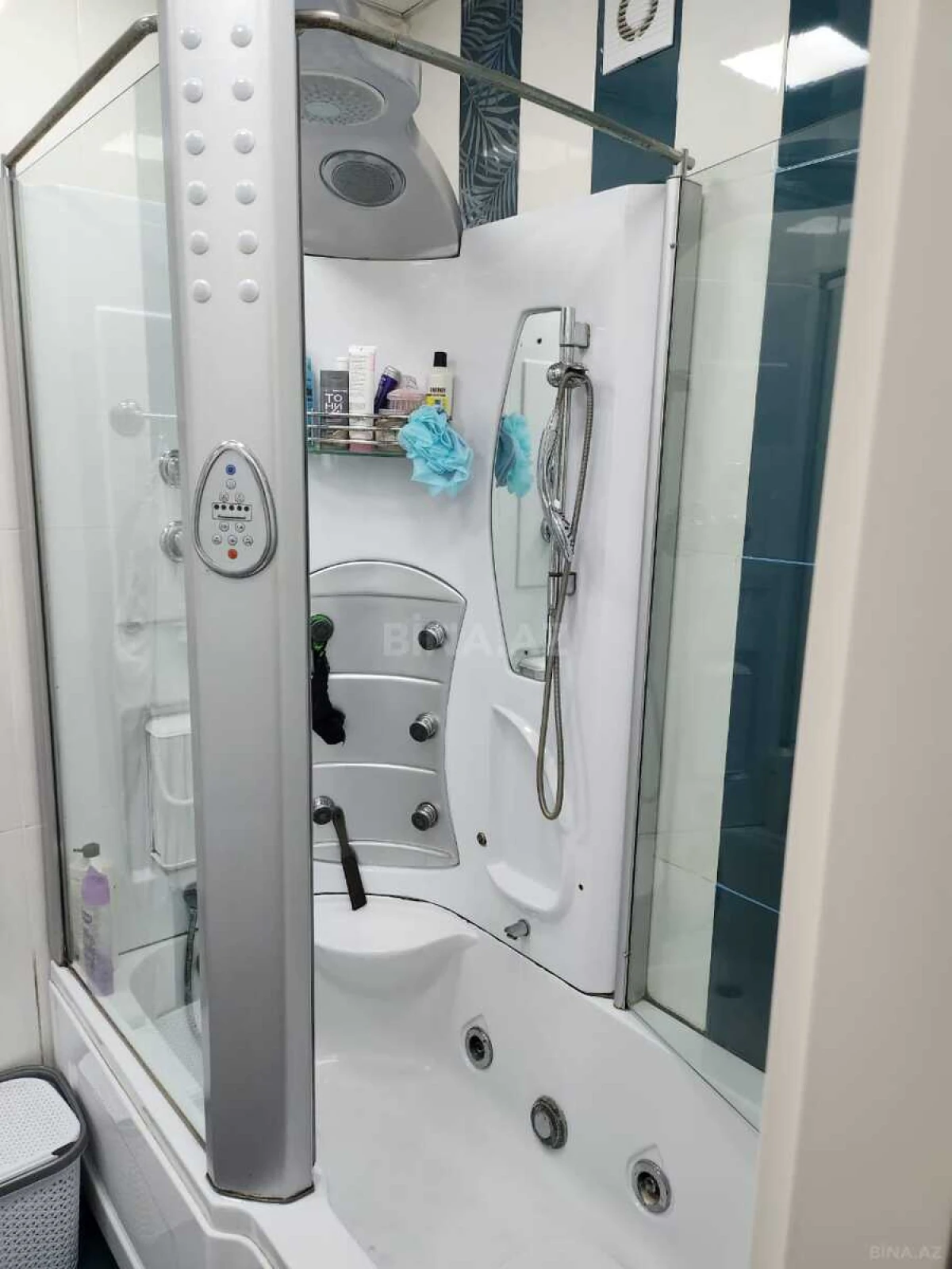 Kirayə verilir 3 otaqlı mənzil 128 m²