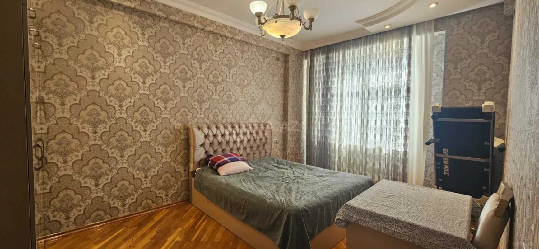 Kirayə verilir 3 otaqlı mənzil 128 m²