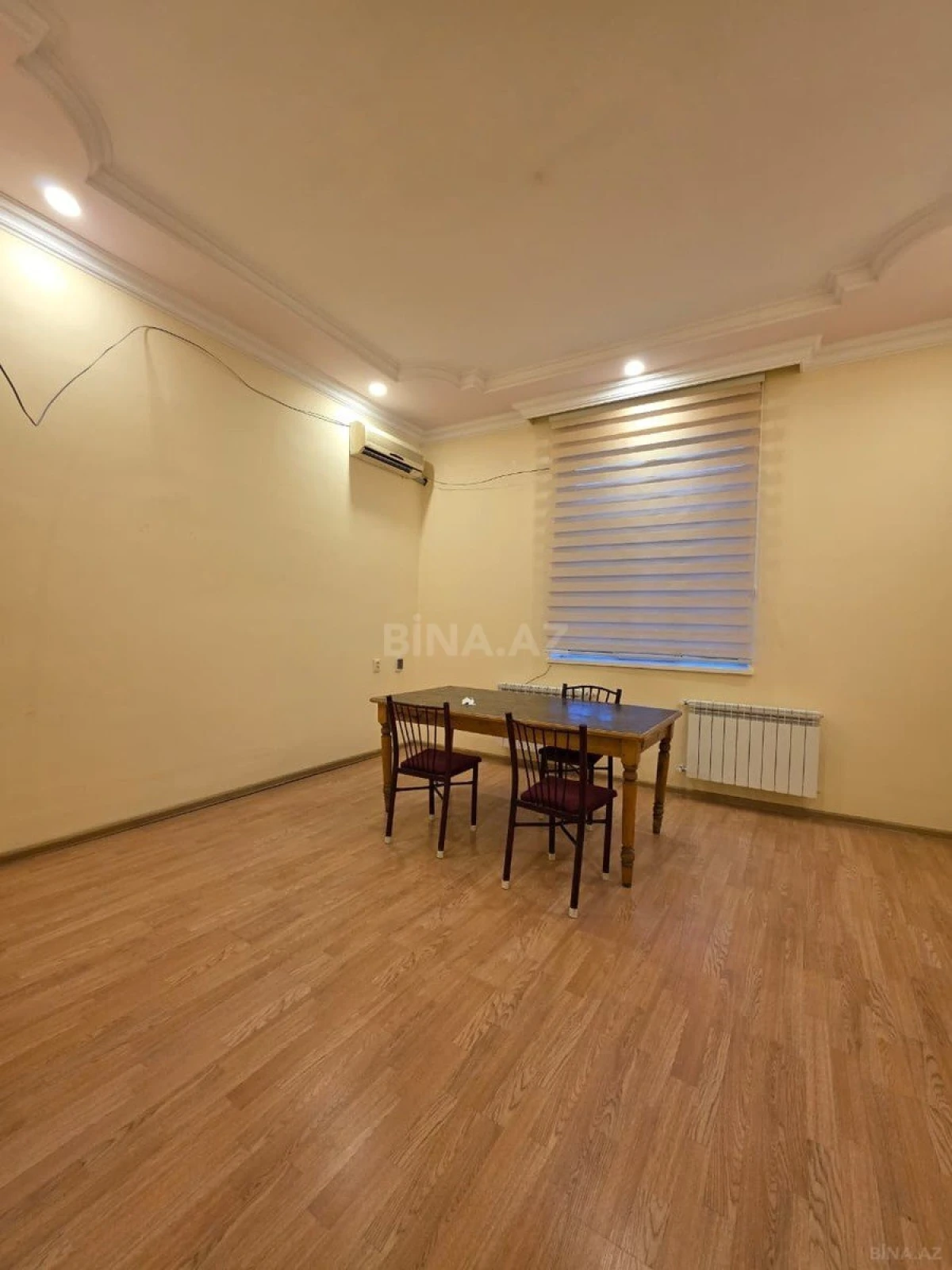 Satılır obyekt 1000 m²