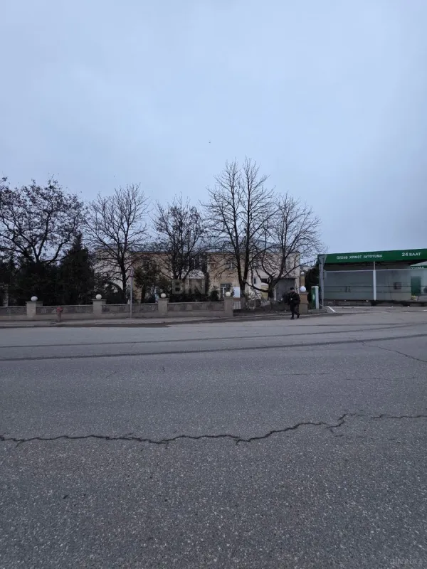 Satılır obyekt 1000 m²