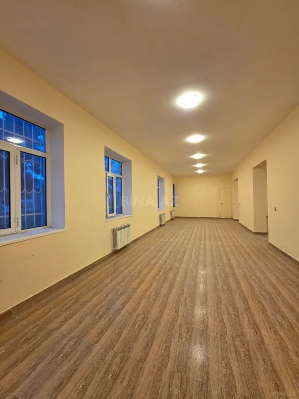 Satılır obyekt 1000 m²