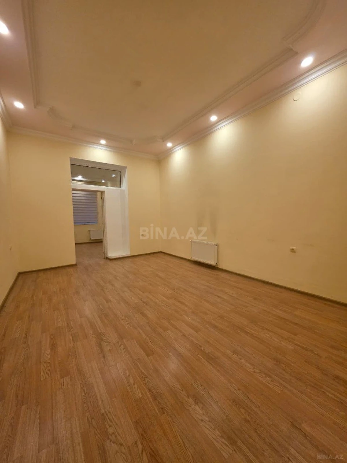 Satılır obyekt 1000 m²