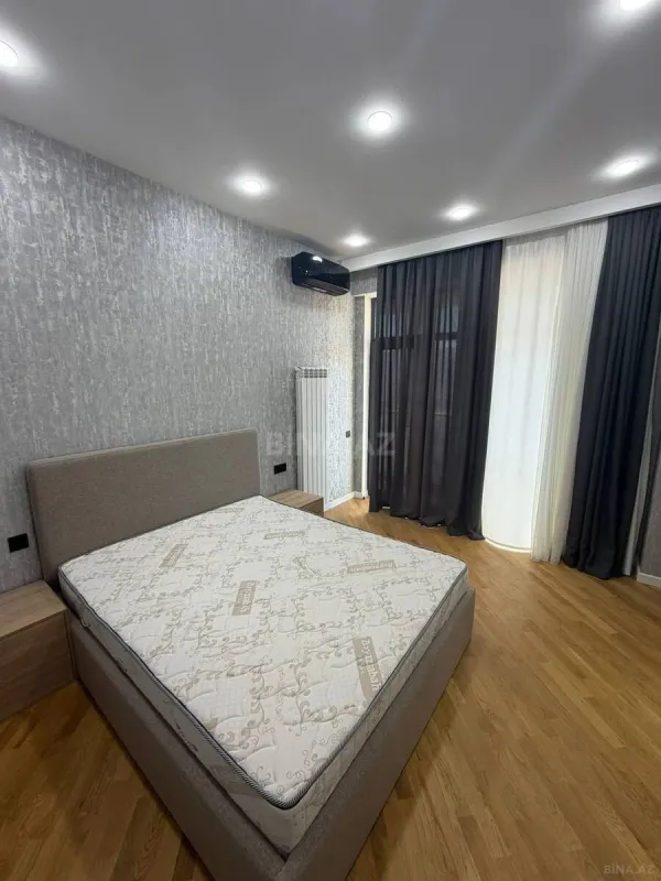Satılır 2 otaqlı mənzil 75 m²
