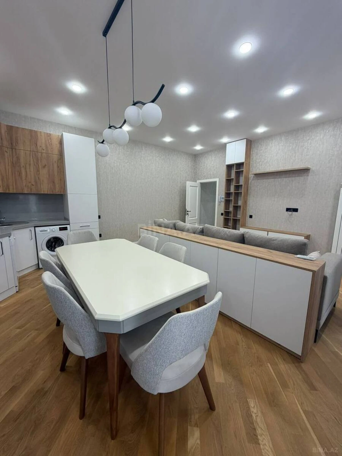 Satılır 2 otaqlı mənzil 75 m²